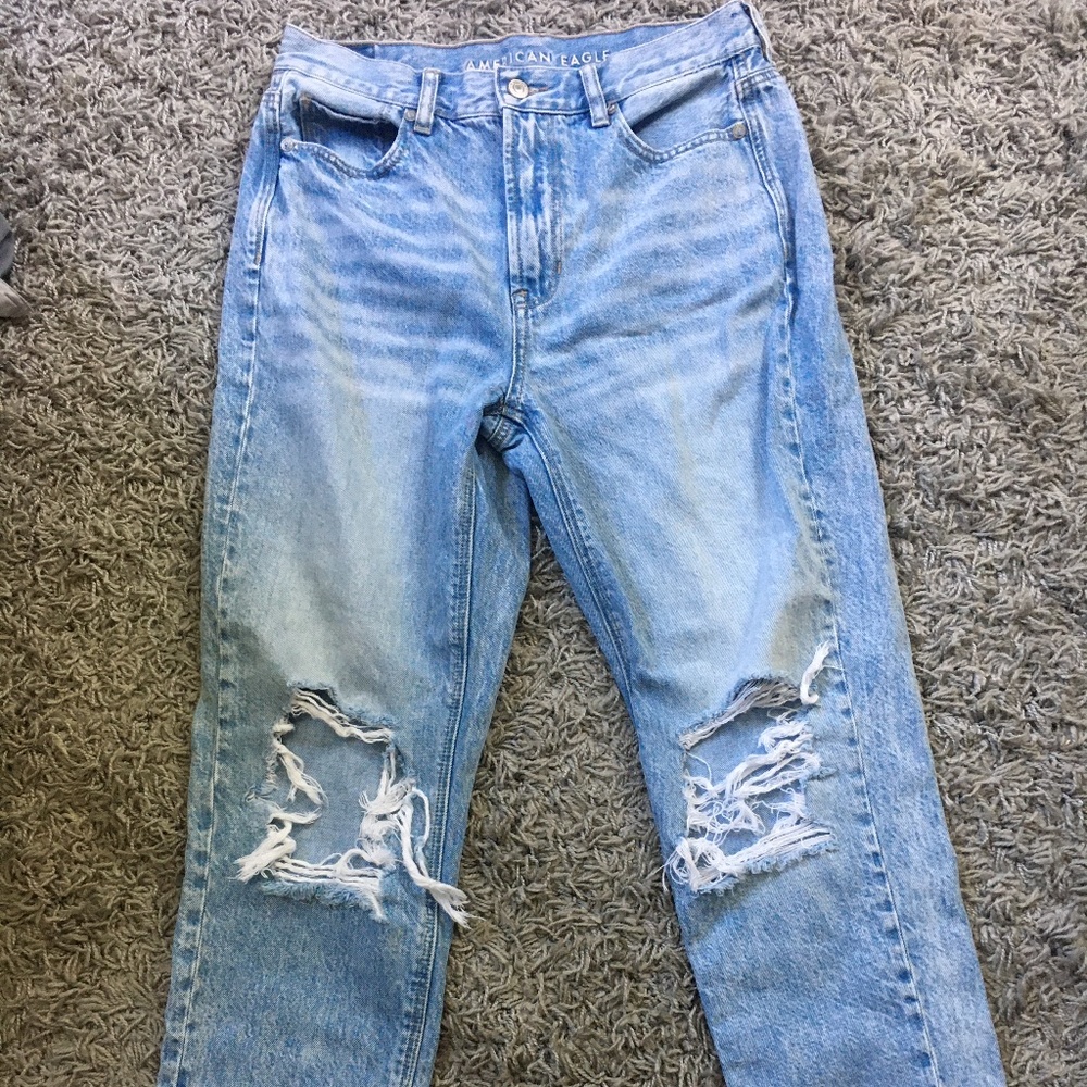 American Eagle Mom Jeans